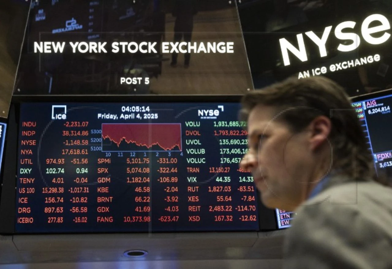 Wall Street u minusu pred objavu srpanjske inflacije