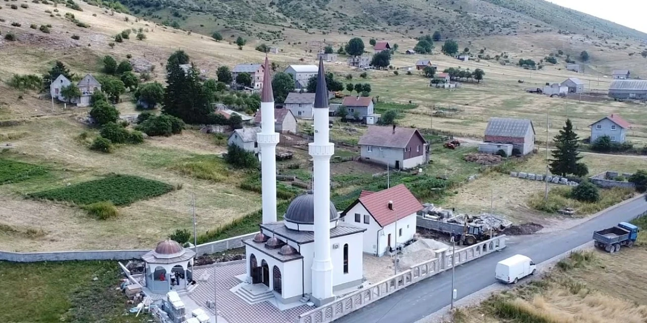 Kupres: U subotu svečano otvorenje obnovljene džamije