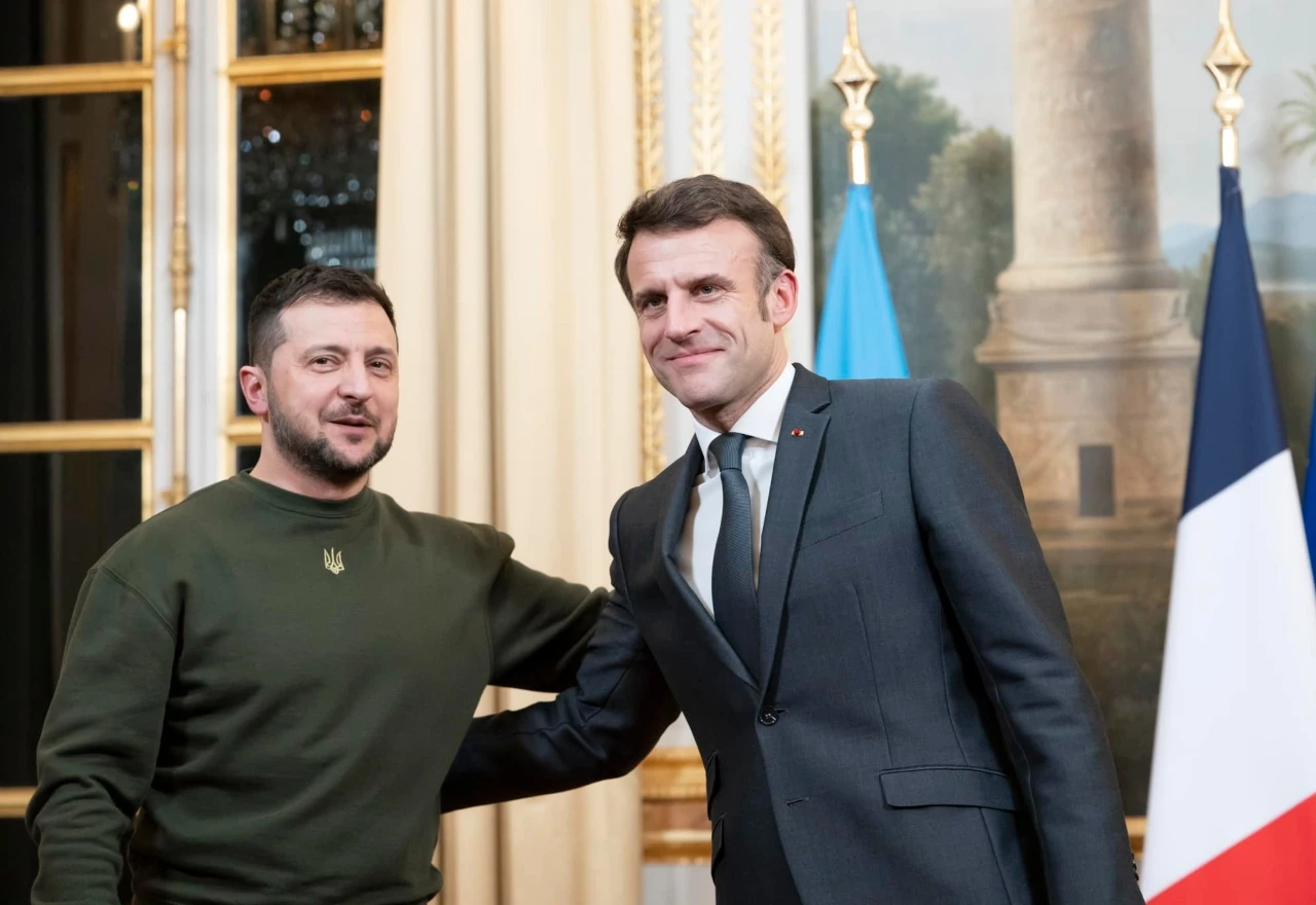 Macron: Trump želi da Ukrajina sudjeluje u pregovorima o teritoriju s Rusijom