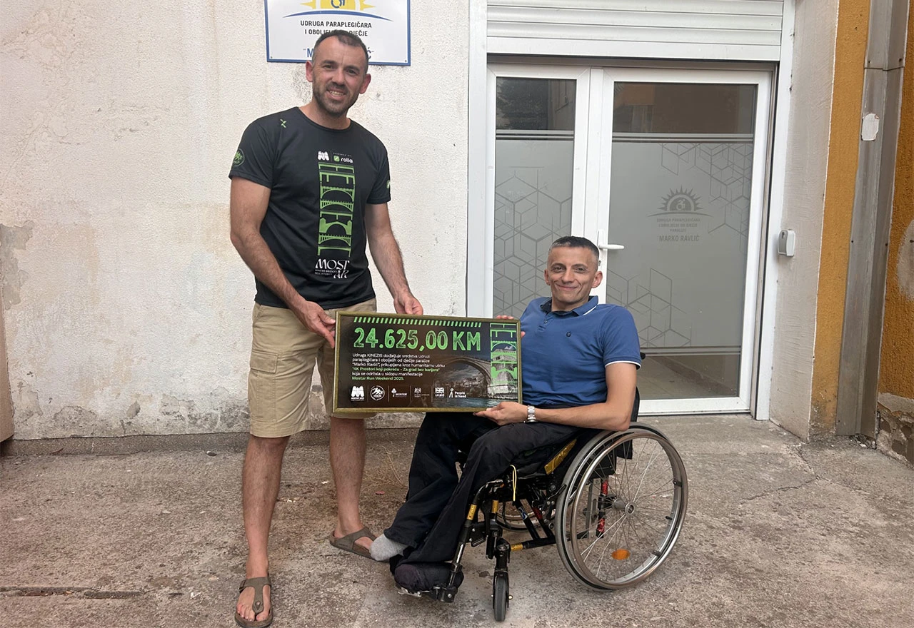 Mostar: Udruga ''Kinezis'' donirala 24.625 KM Udruzi ''Marko Ravlić''
