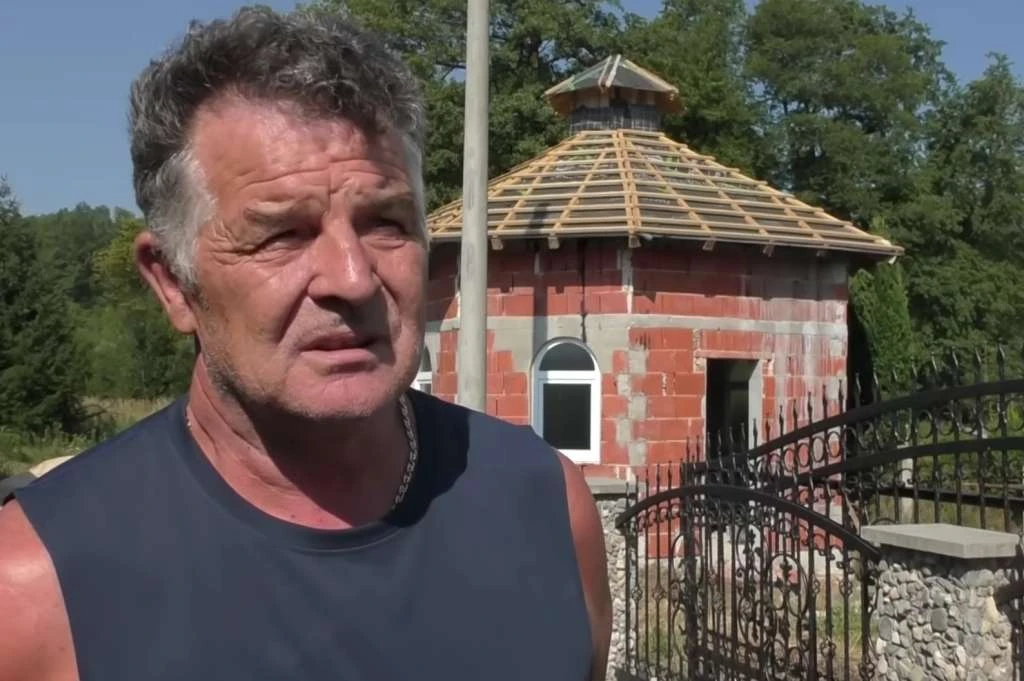 Esad i Halima Agić: Džamija kao znak vjere i uspomena na sina