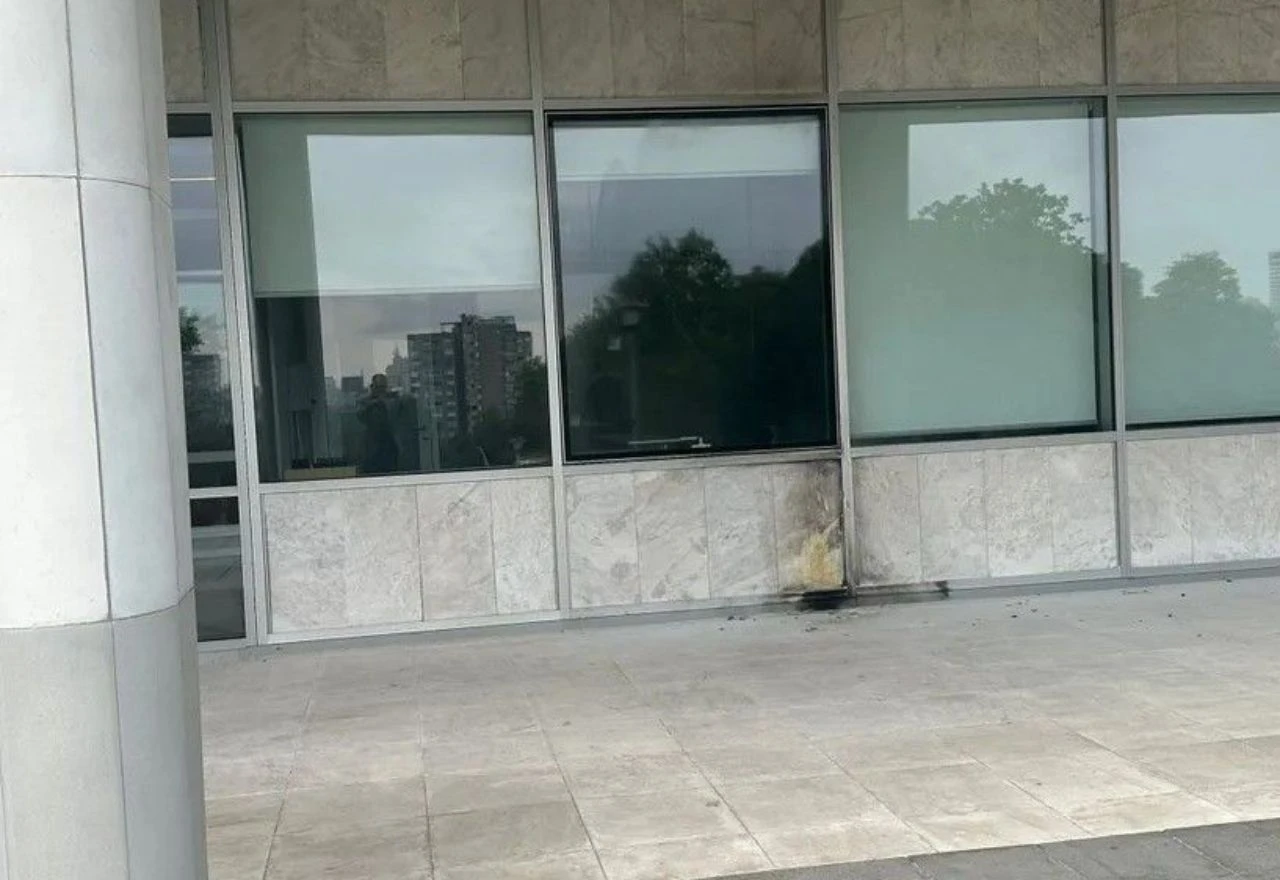 Pokušaj zapaljenja Kuće cvijeća u Beogradu