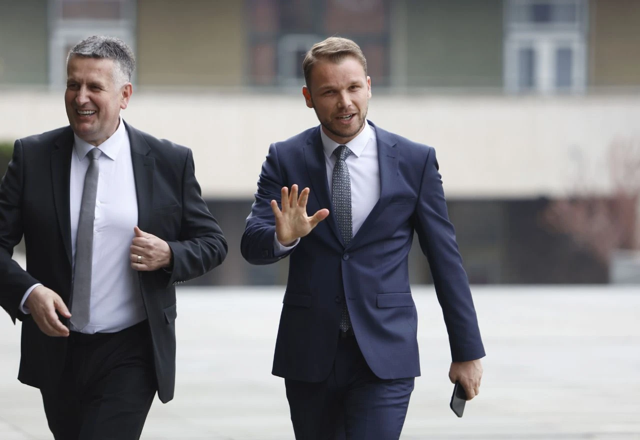 Stanivuković: Tko sam ode na sastanak opozicije, više nije dio PDP-a