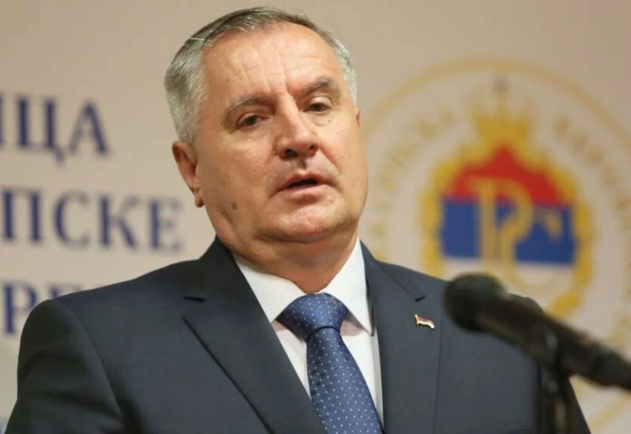 Višković podnio ostavku: Ponosan što ne ostavlja obaveze nasljedniku