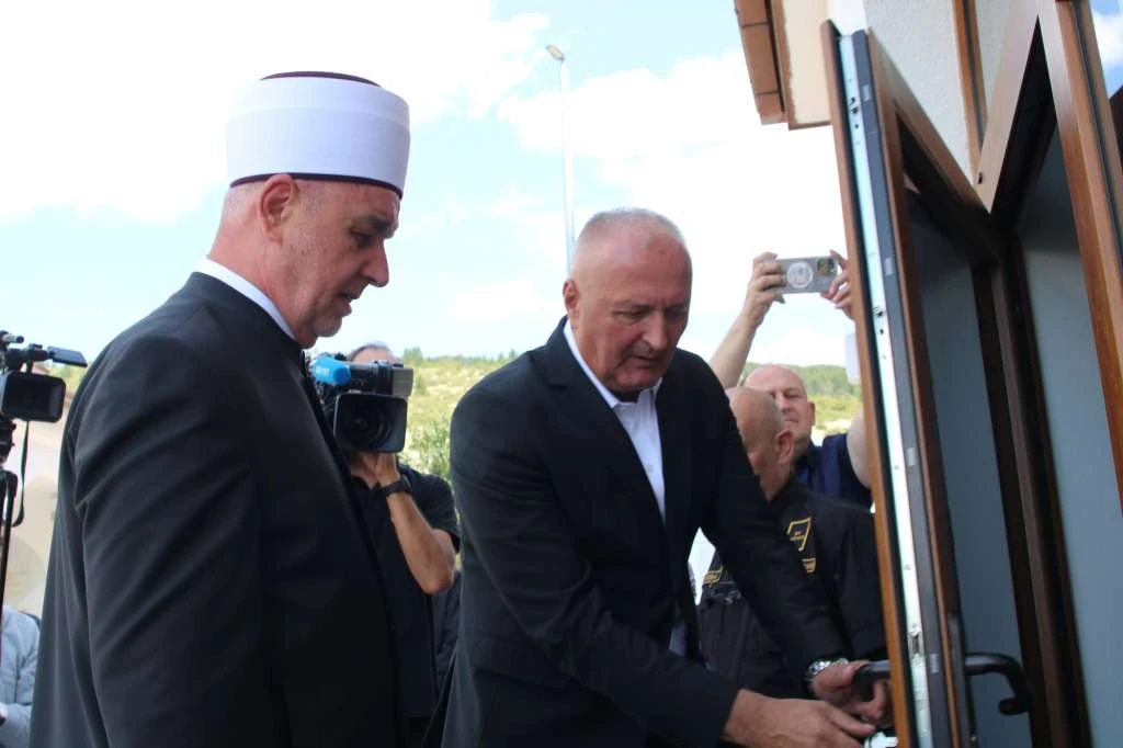 U Ravnom kod Kupresa otvorena obnovljena džamija iz 17. stoljeća