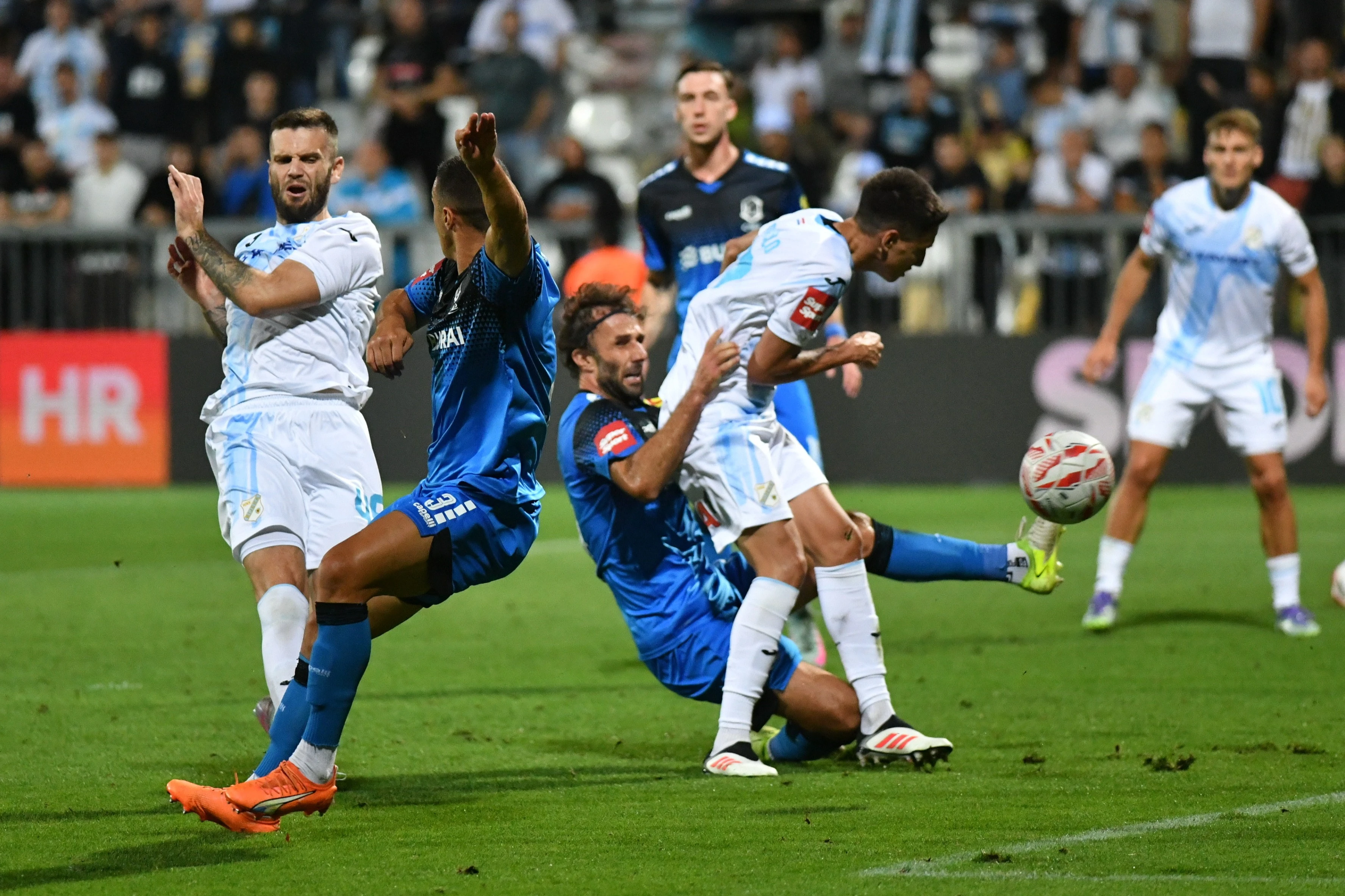 Hajduk stopostotan, Rijeka upisala već drugi poraz u sezoni