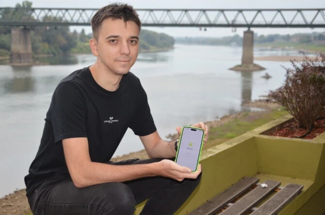Od "Digitalnog farmera" do "Drekavca": Mladi programer stvara hit aplikacije
