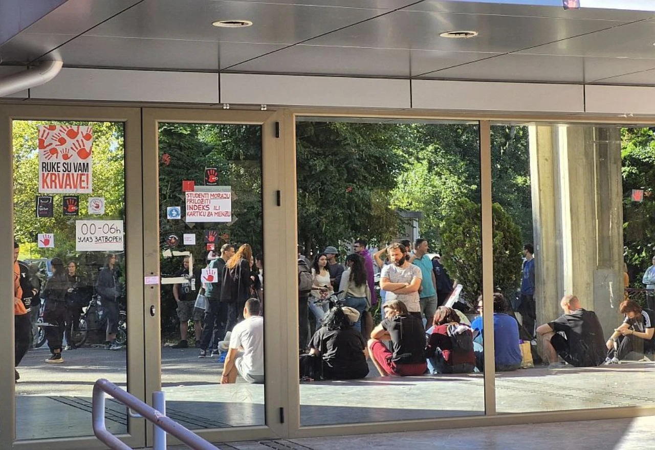 Studenti izbačeni iz Filozofskog fakulteta u Novom Sadu