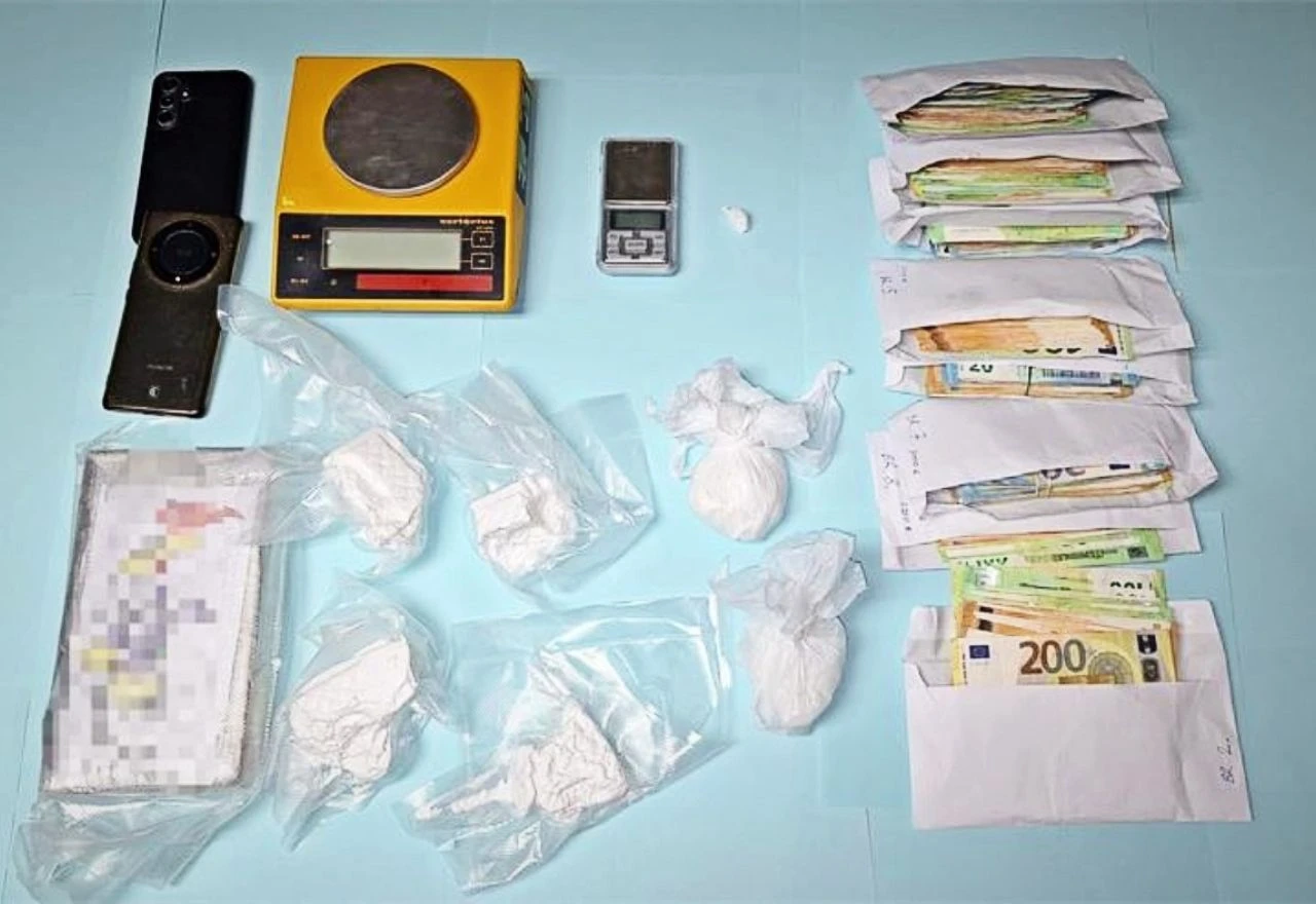 Policija zaplijenila 1,6 kg kokaina i otkrila plantažu marihuane