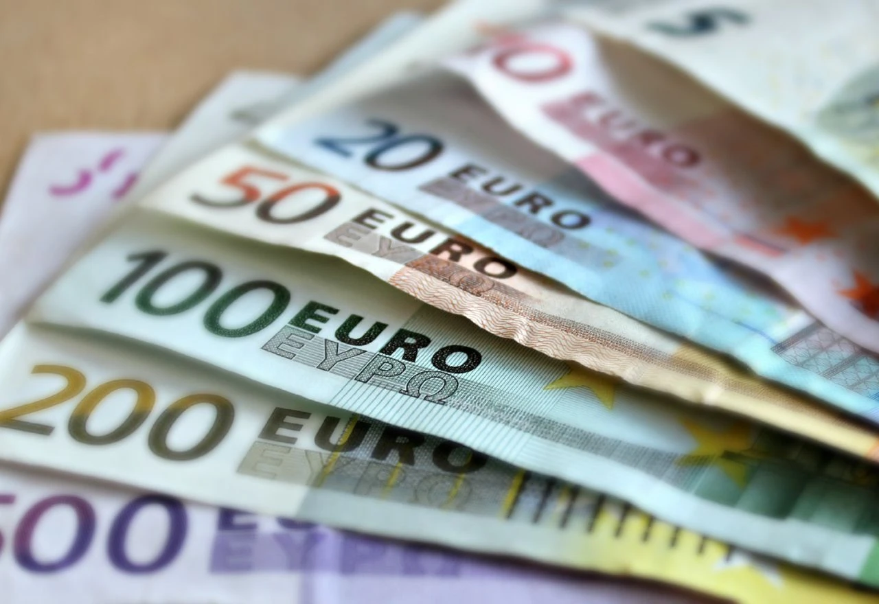 Direktor iz svoje firme izvukao 160.000 eura: Novac trošio i na kockanje
