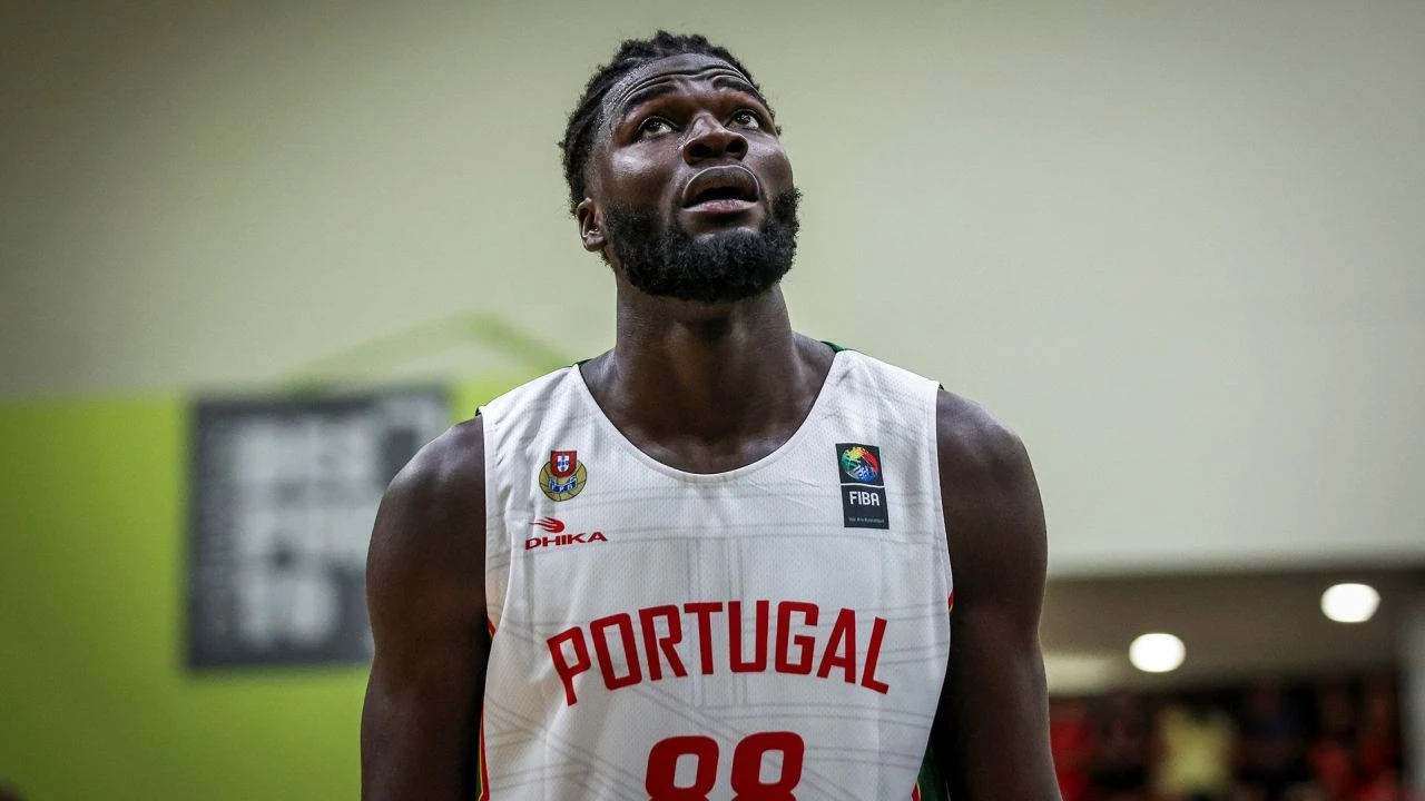 Litvu mučio šut za tri poena, ali je slavila, Portugal uhvatio na spavanju Čehe