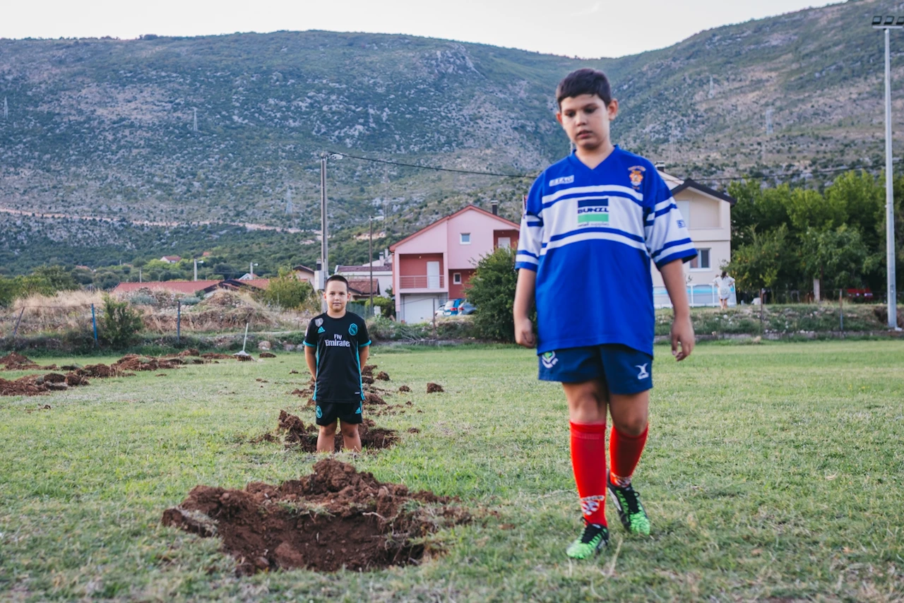 Razrovan ragbi terenu