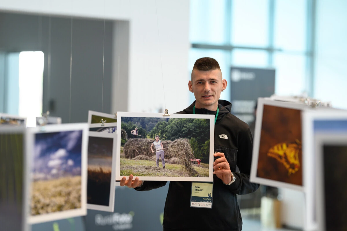 Ivan Mandić s nagrađenom fotografijom