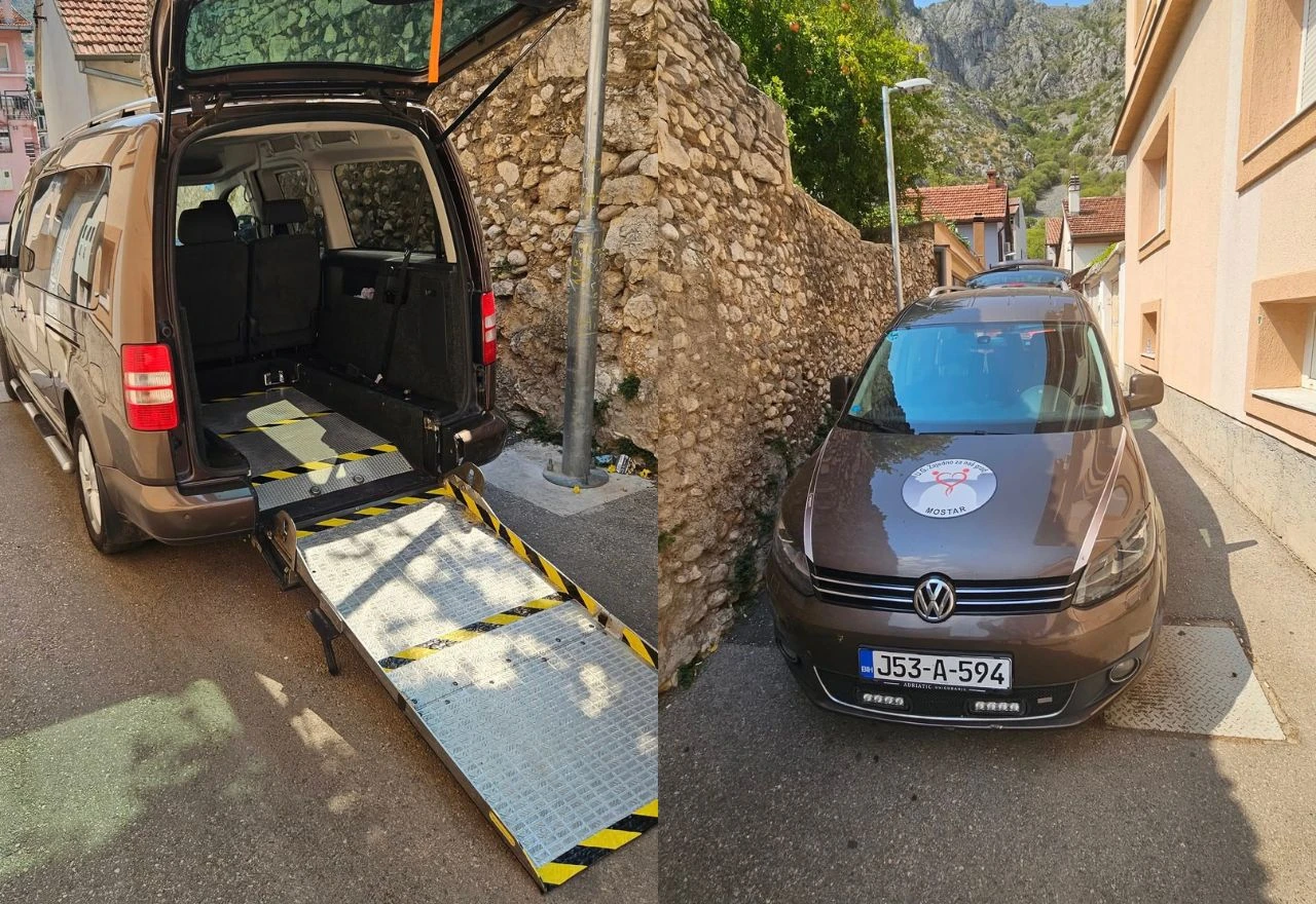 Mostar: Besplatno vozilo za građane u invalidskim kolicima