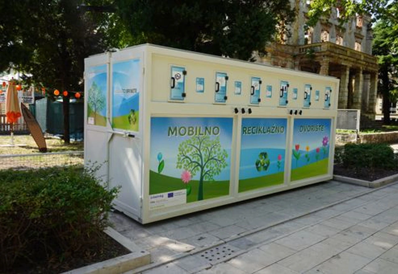 Mostar: Na šetnici postavljeno mobilno reciklažno dvorište