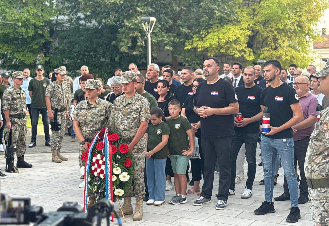 FOTO | Grude obilježile Dan branitelja i 32. obljetnicu Hrvatske Republike Herceg-Bosne