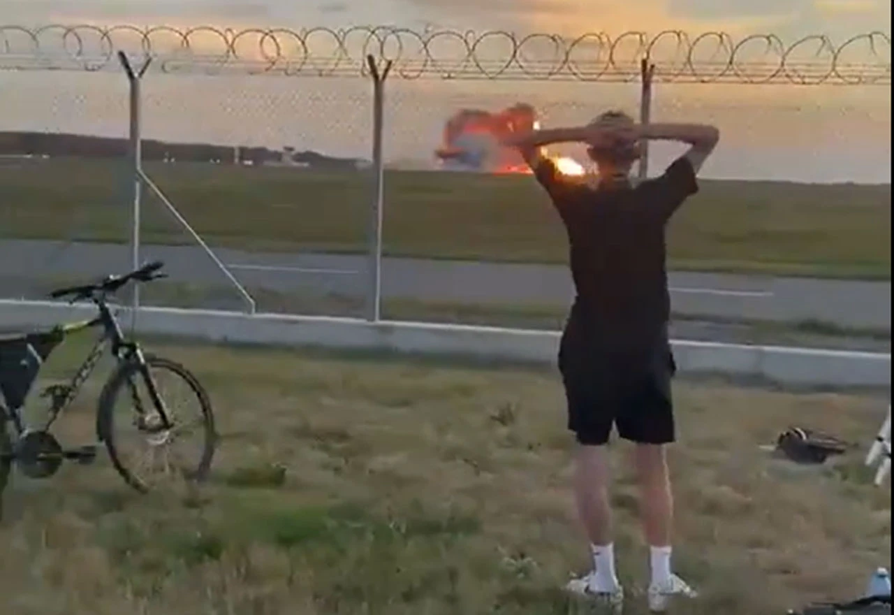 VIDEO | Avion F16 srušio se tijekom priprema za aeromiting