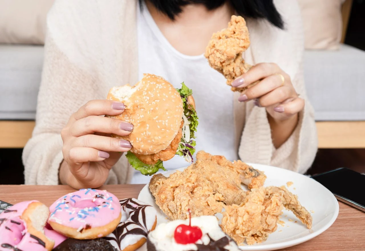 Što se događa u tijelu kad se prejedemo? Evo što kažu nutricionisti