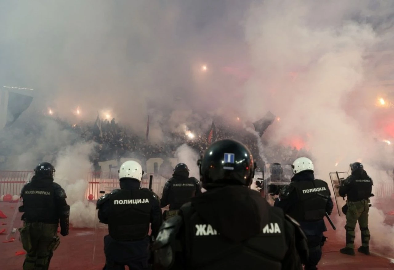 VIDEO | Brutalan sukob Delija i Grobara u Beogradu