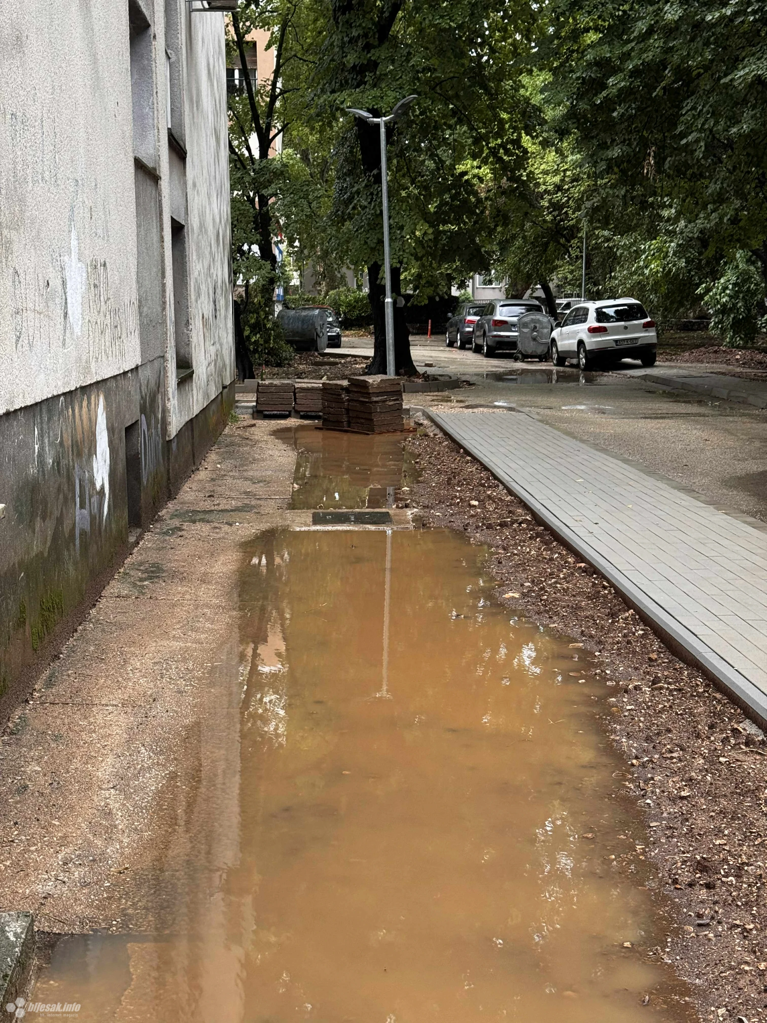Kiša i novi stari problemi u Mostaru