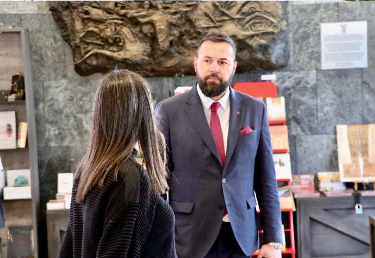 Nakon 30 godina: Uposlenici institucija kulture BiH dobili redovne plaće
