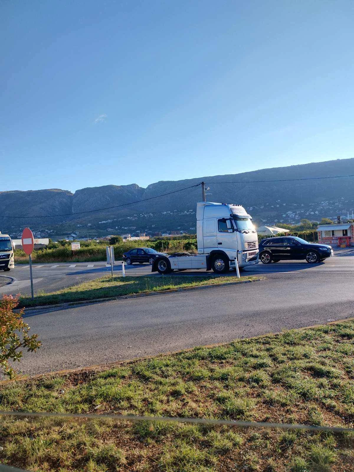 Započeli prosvjedi: Kamioni izašli i na ulice Mostara