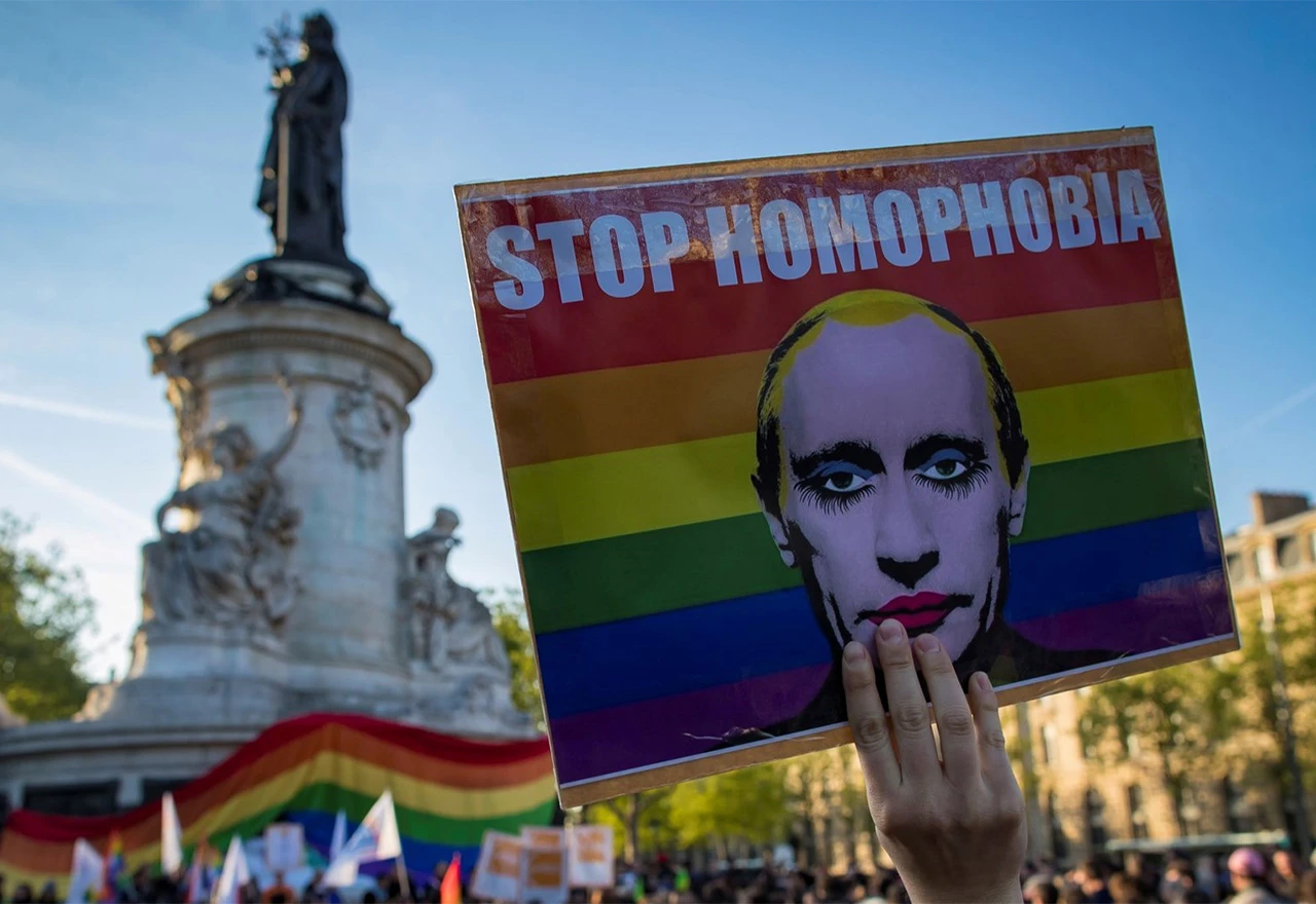 Rusija će pretraživanje mema "gay Putin" kažnjavati s do 850 eura