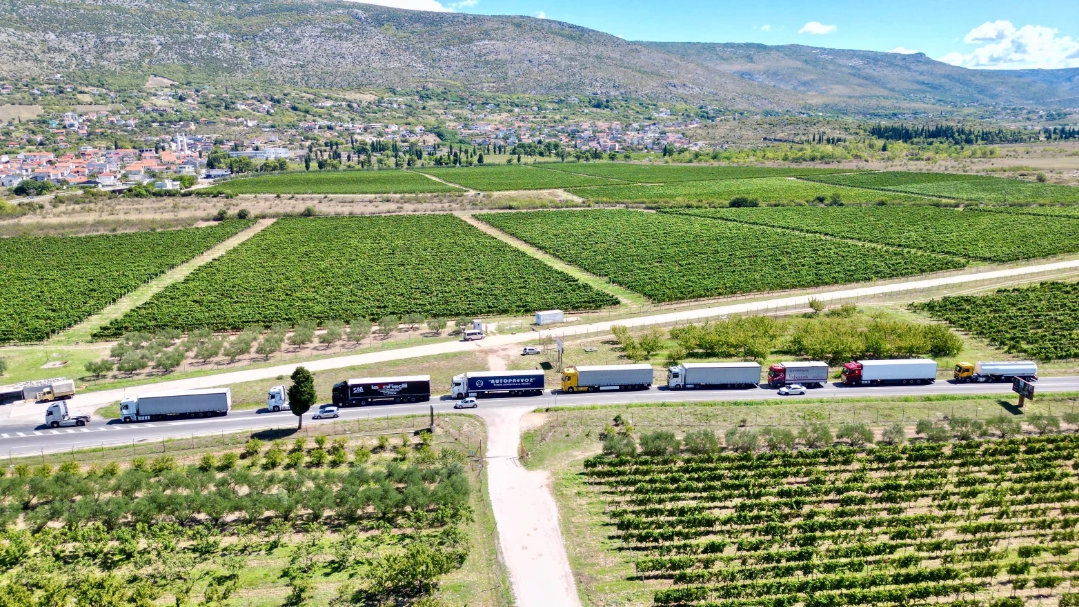 Blokade prijevoznika: Oglasila se SDA, uzvratila Naša stranka - Padaju optužbe, spominje se Sebija…