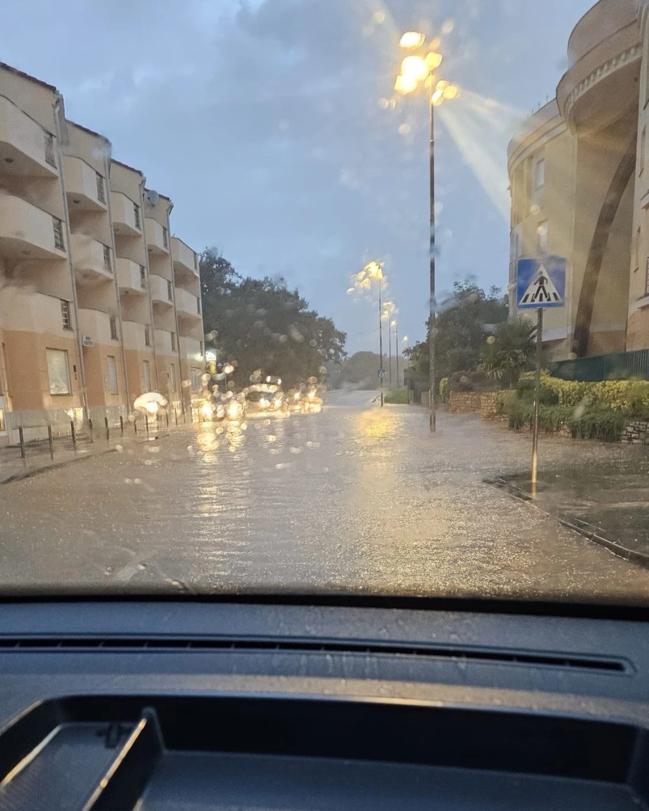 VIDEO | Potop u Umagu: U sat vremena palo 100 mm kiše