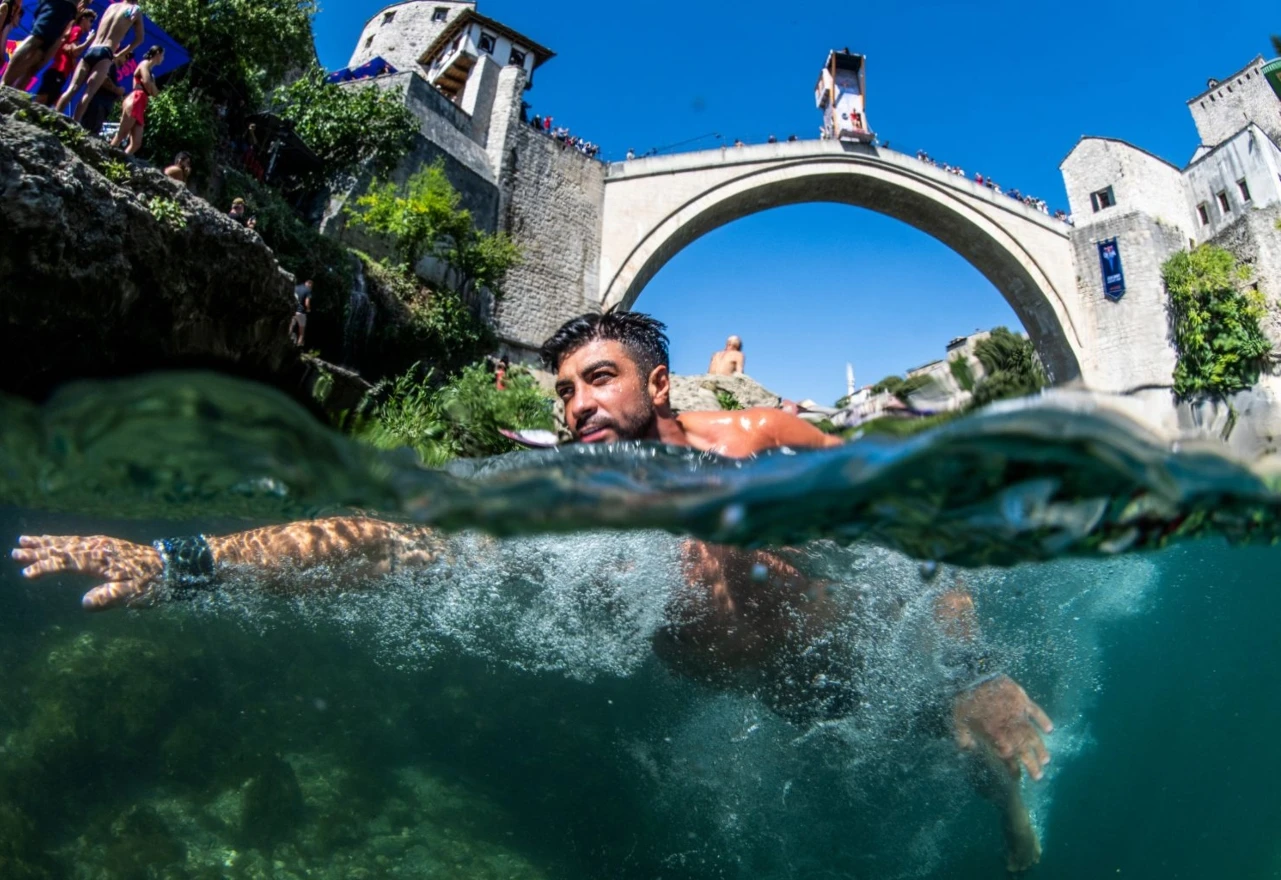 Red Bull Cliff Diving se vraća u Mostar: Donosimo program natjecanja