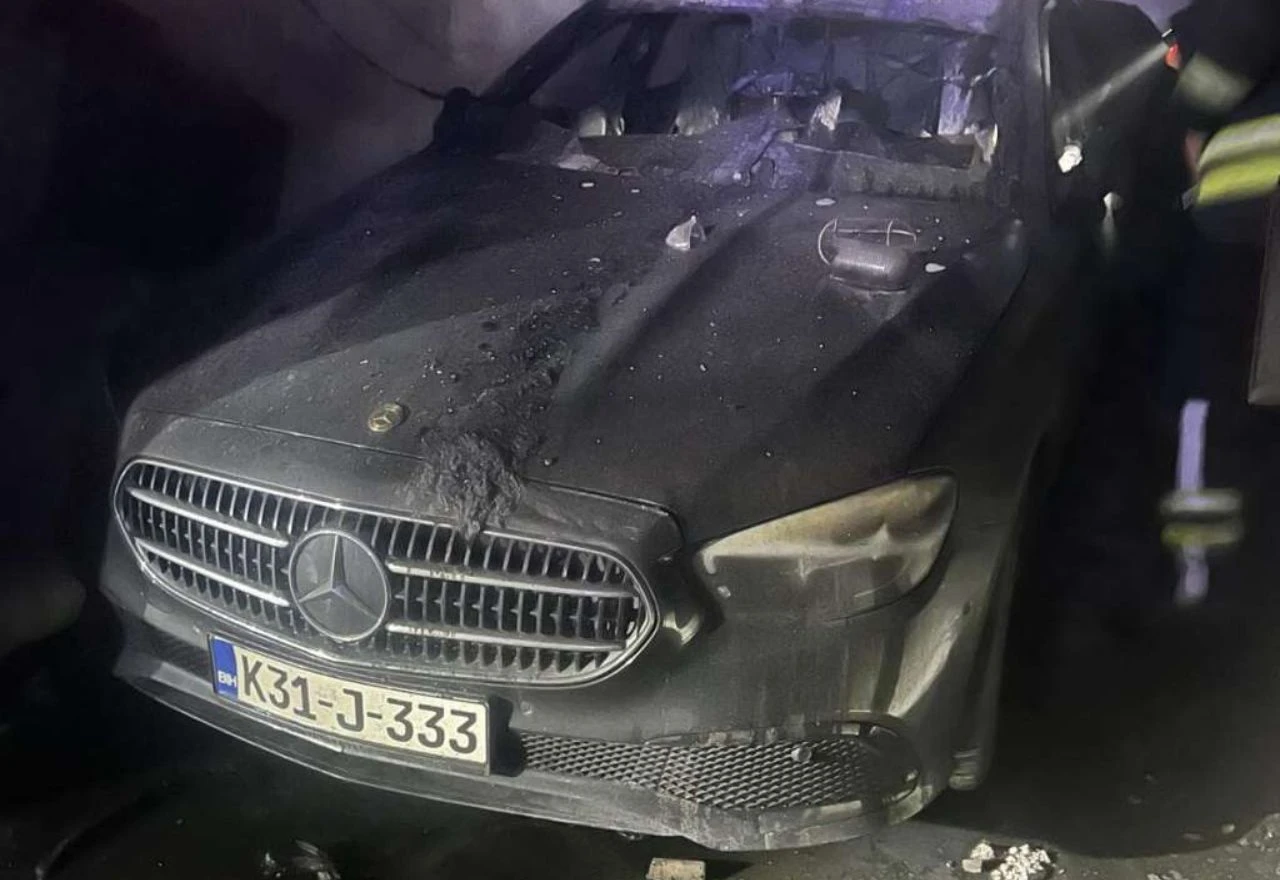 Zapaljen Mercedes izaslanika u Vijeću naroda RS
