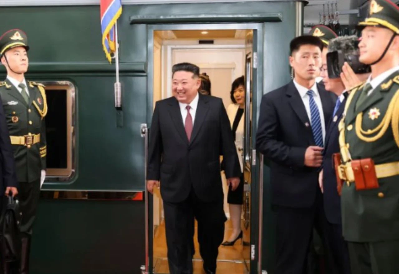Unutra luksuz, izvana tvrđava: Što se sve nalazi u Kim Jong-unovom tajanstvenom vlaku?