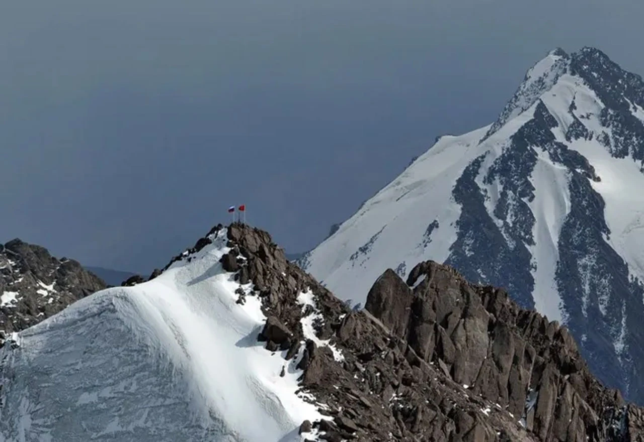 VIDEO | Ruska alpinistica umrla, talijanski penjač poginuo u pokušaju da je spasi