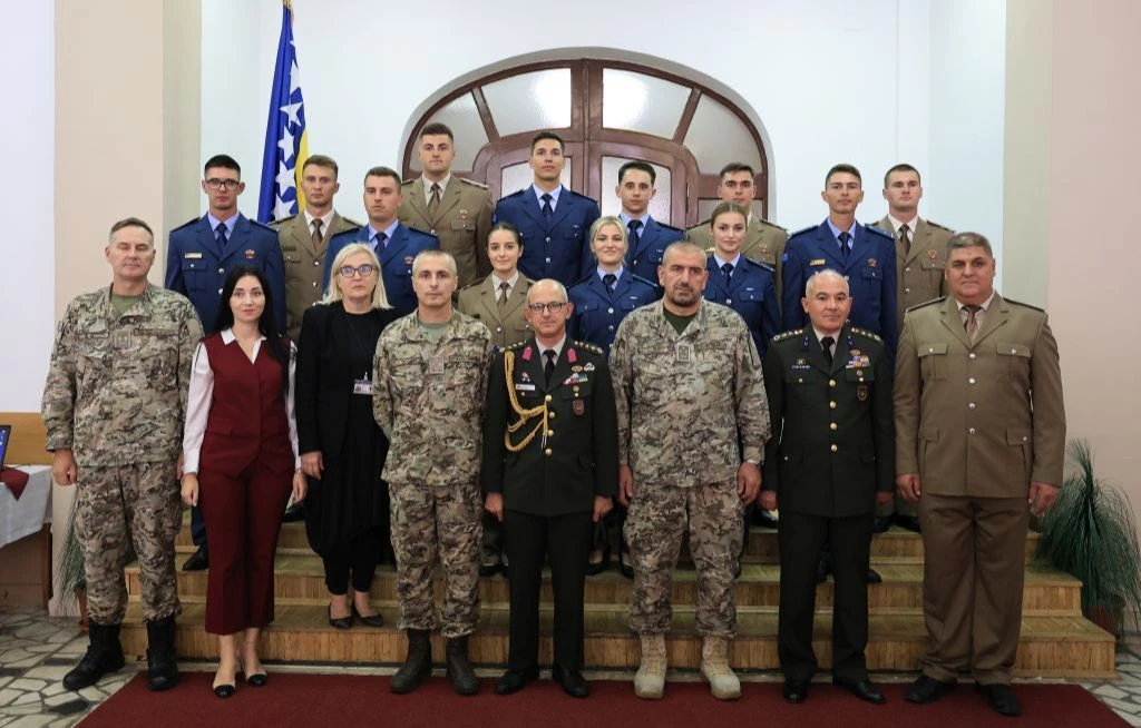 Novi oficiri OS BiH: Kadeti iz Turske potpisali ugovore