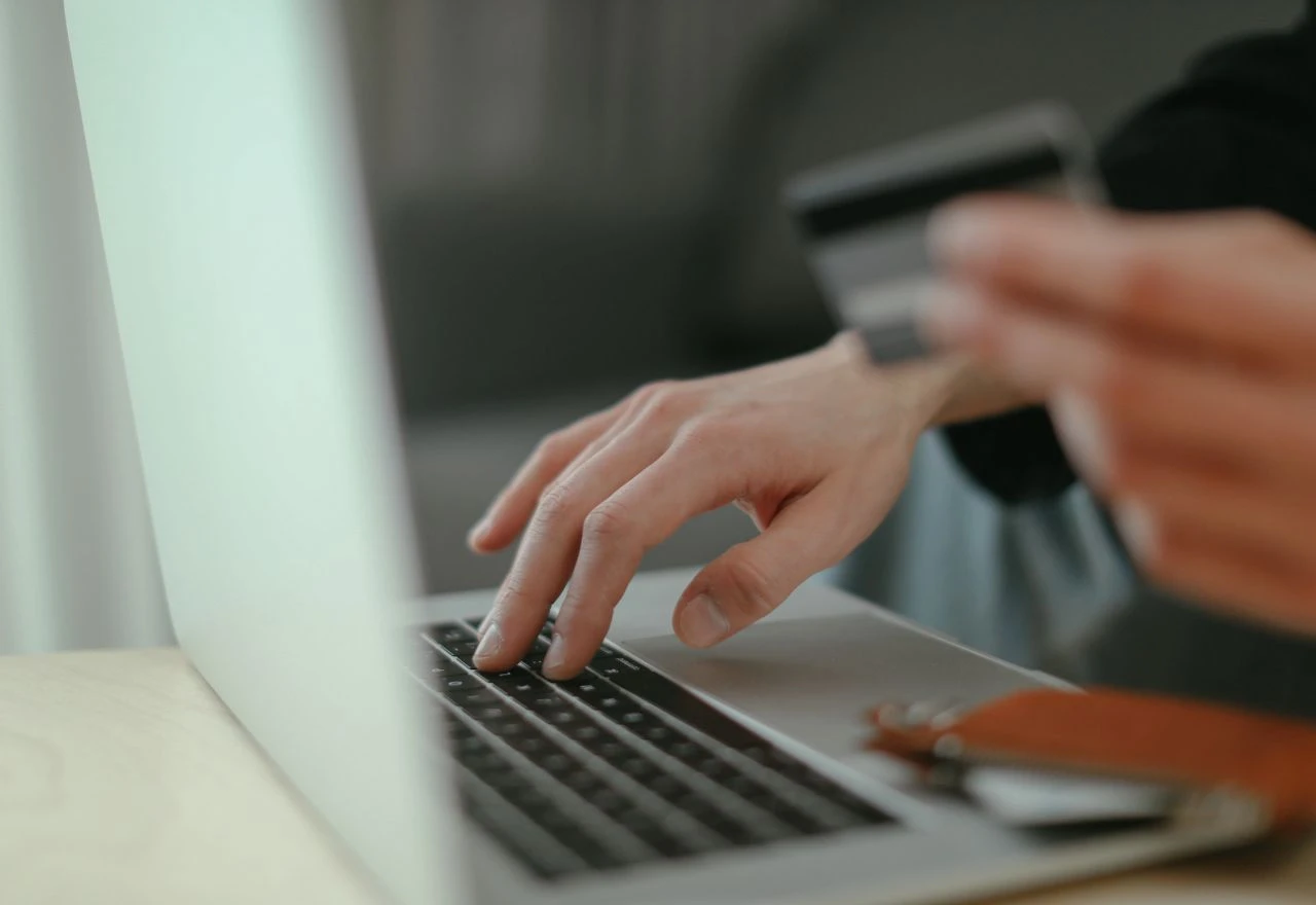 Popularna online trgovina dobila kaznu od 150 milijuna eura