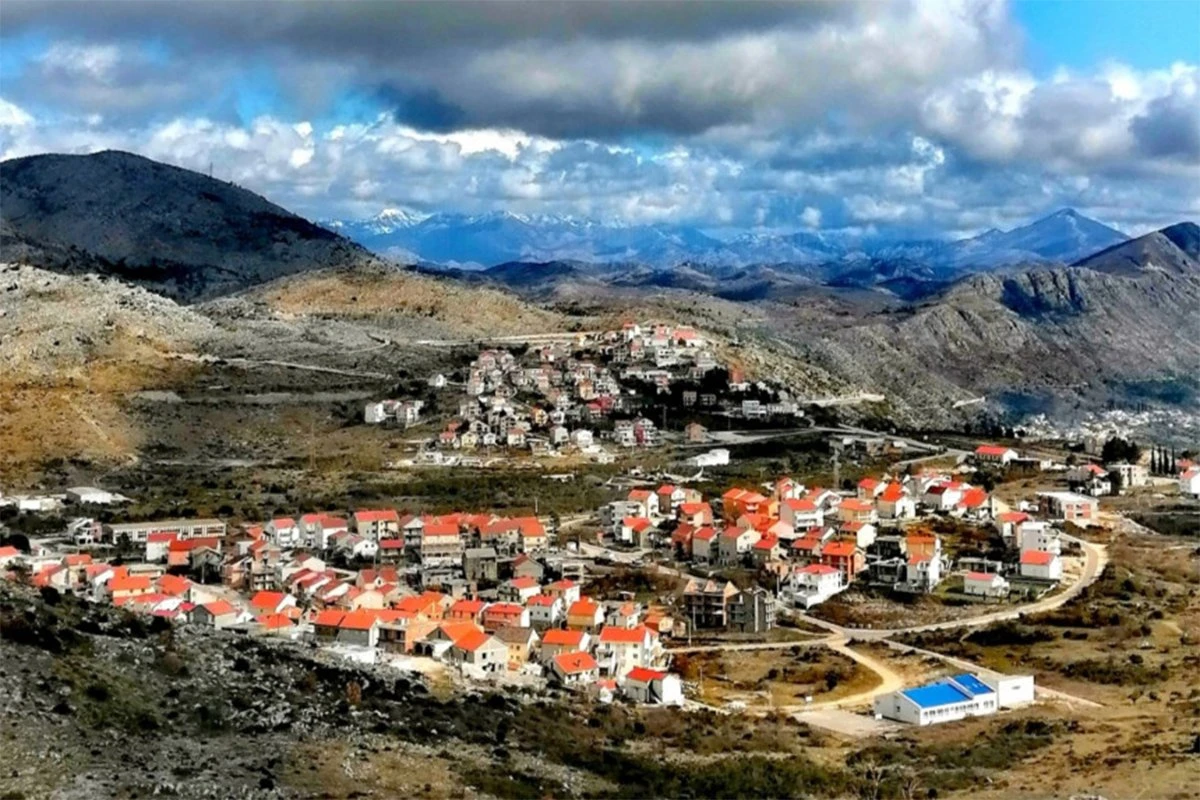 Dio Ravnog šesti dan bez struje, turisti pobjegli