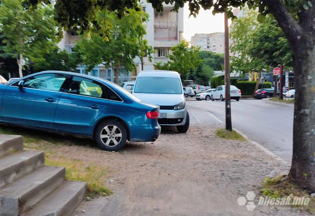 Parkiranje na nekadašnju zelenu površinu