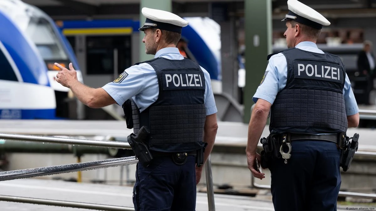 Policija u Njemačkoj teško ranila 25-godišnjeg Hrvata nakon prijetnji noževima