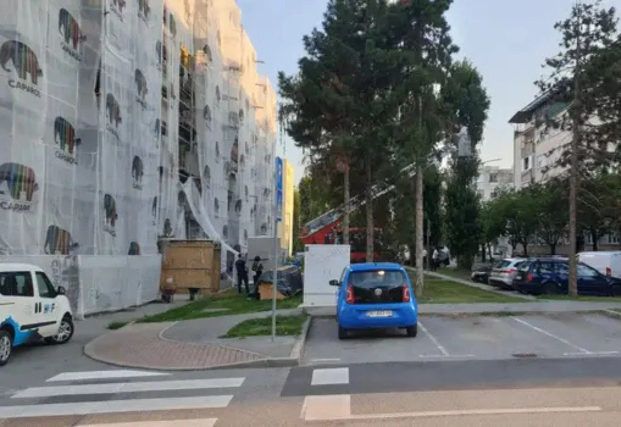 Radnik iz BiH poginuo u padu sa skele u Sisku