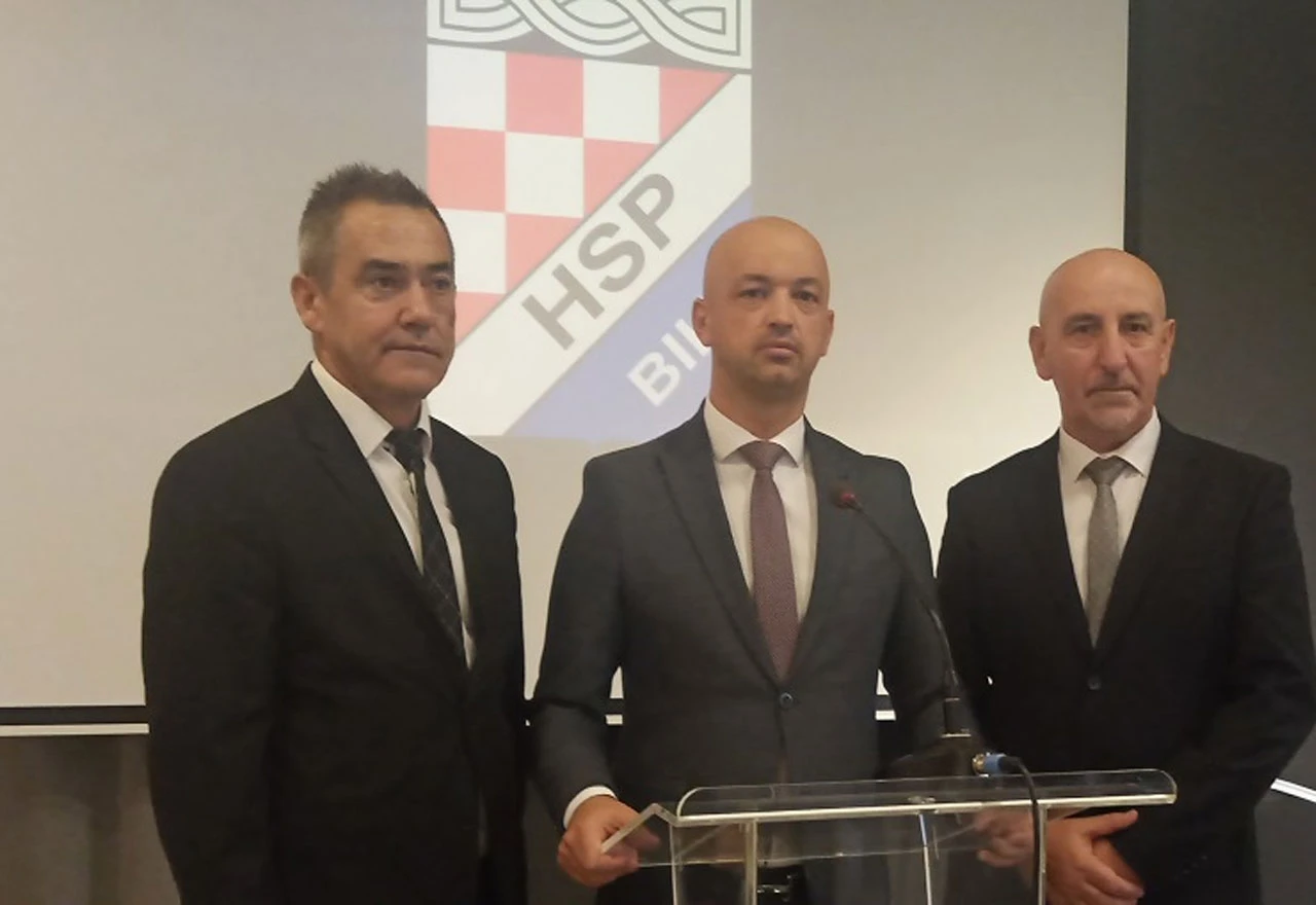 HSP: Djeca iznad skupocjenih automobila vlasti HNŽ-a