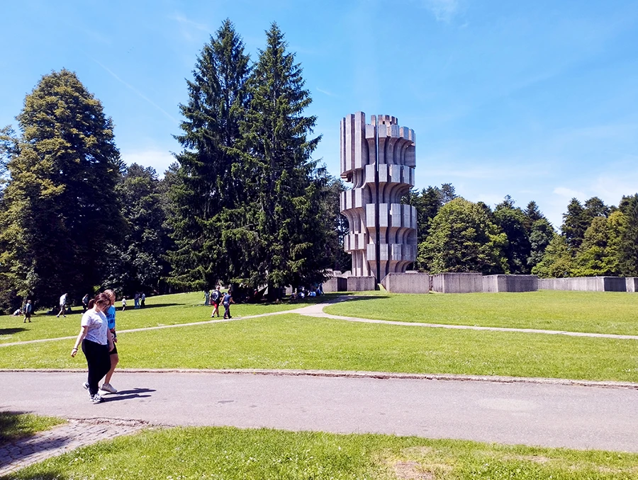 Kozarac: Od Mrakovice do Šehidskog mezarja Kamičani, i pride – Mehmedova crkva