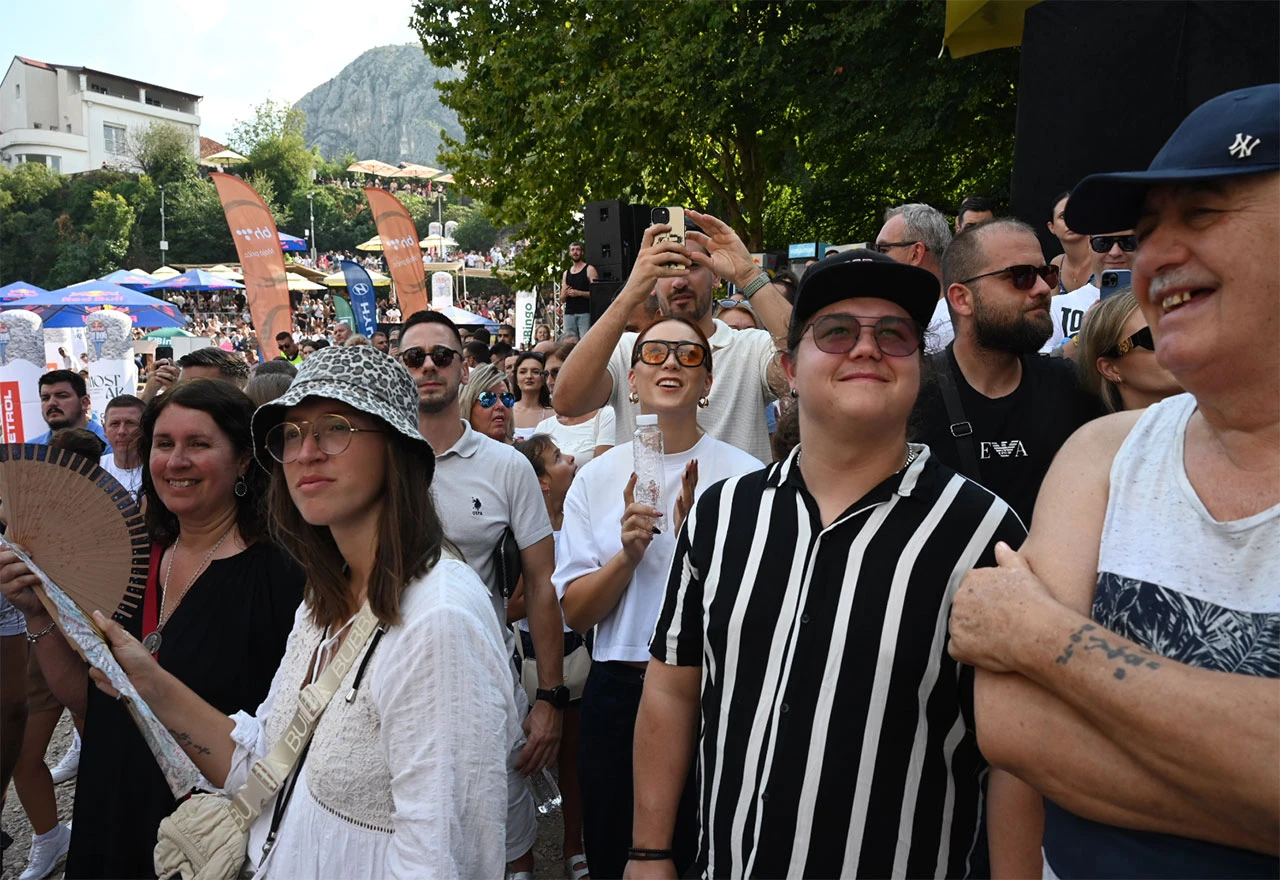 FOTO/VIDEO | Počela posljednja runda skokova Red Bull Cliff Diving serije