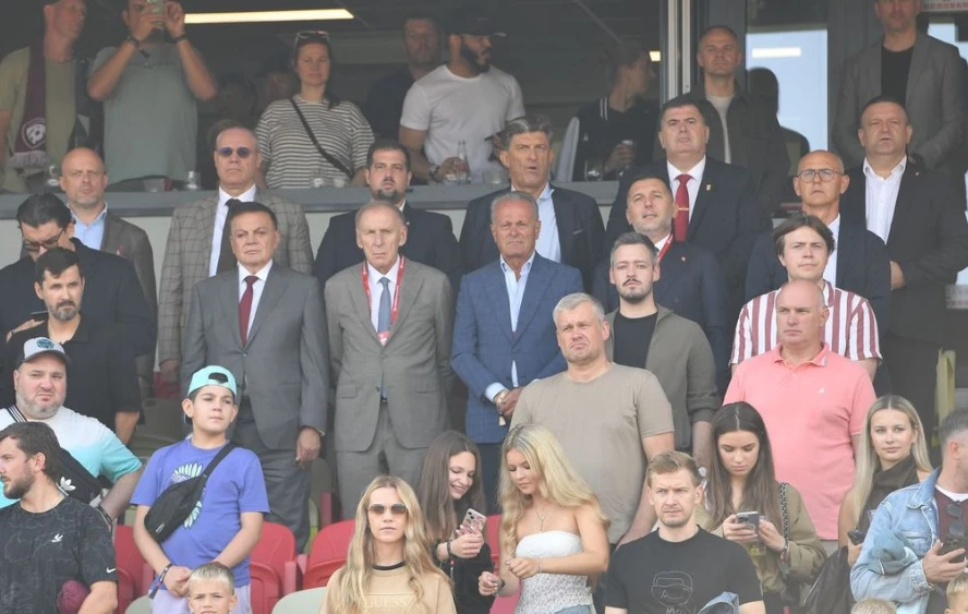 Policija u Rigi nije dozvolila obilježja Srbije na tribinama, iz Beograda najavili žalbu UEFA-i