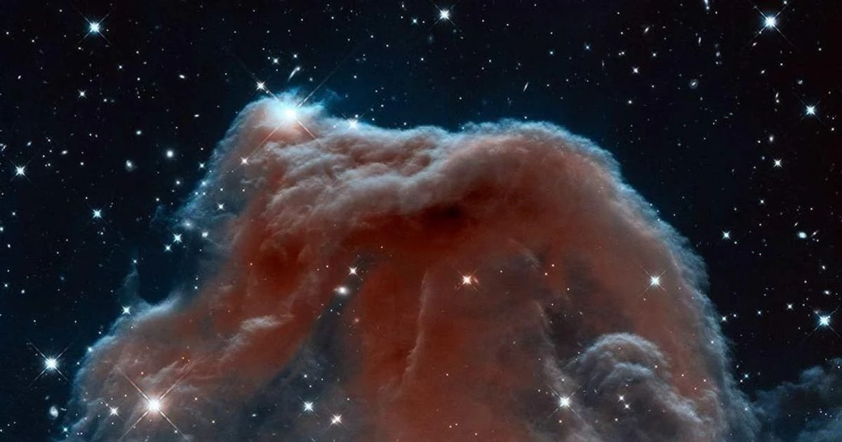 Astronomi uočili organsku prašinu daleko izvan matične galaksije