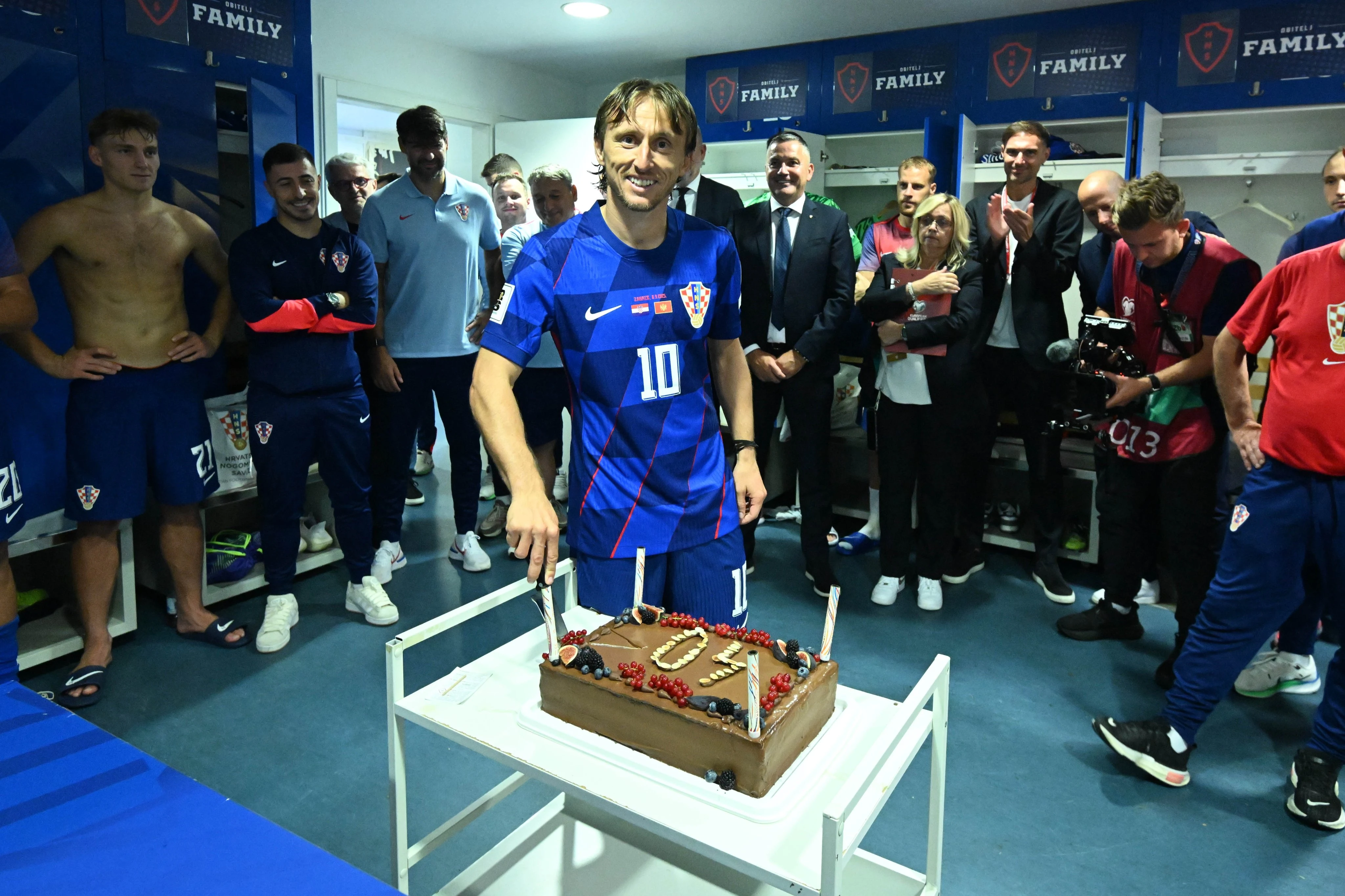 Slavljenik Modrić i izbornik Dalić zadovoljni pobjedom i igrom Vatrenih