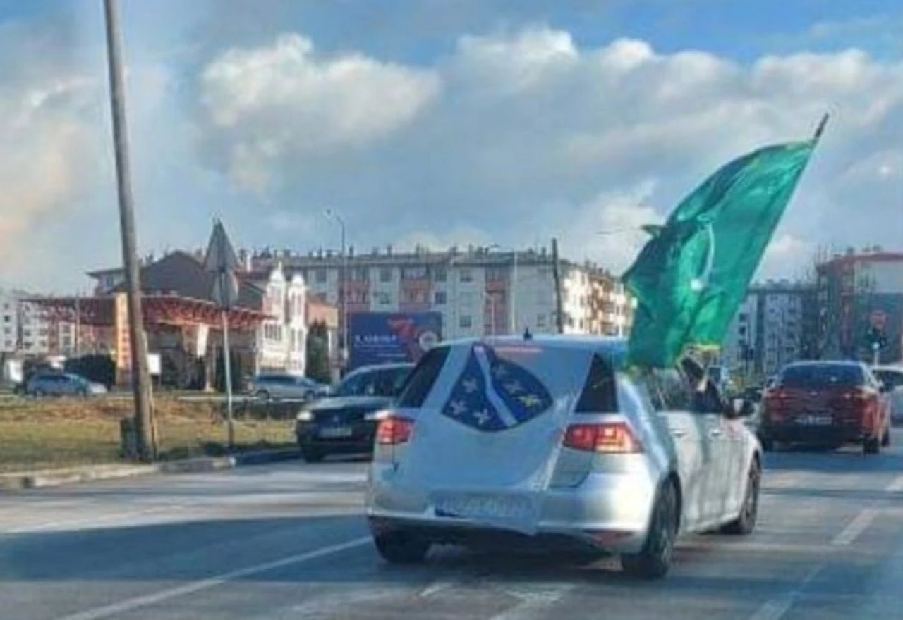 Zbog zastava Armije RBiH policija kaznila vozače u Doboju