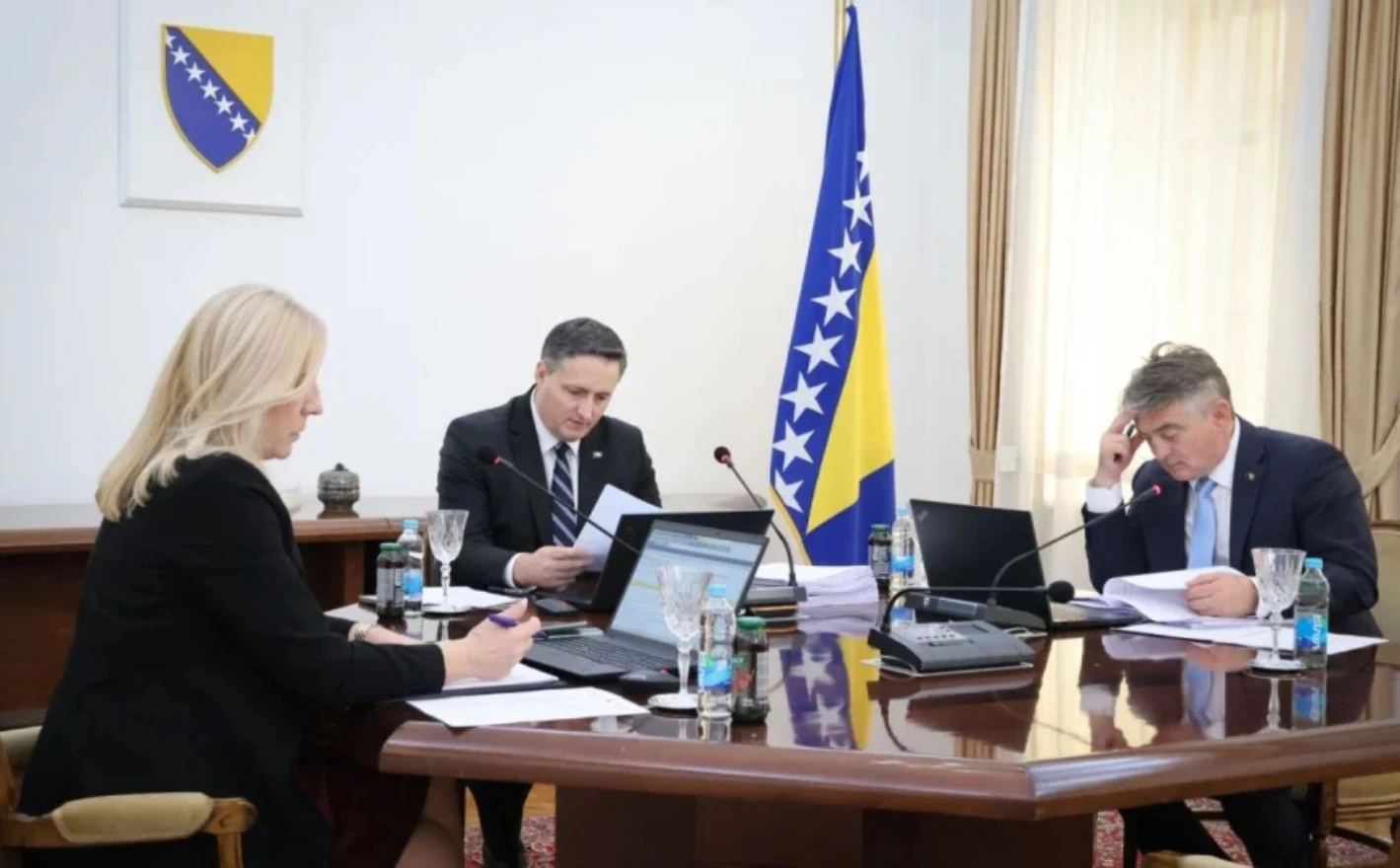 Predsjedništvo BiH traži od Vijeća ministara da dostavi prijedlog proračuna