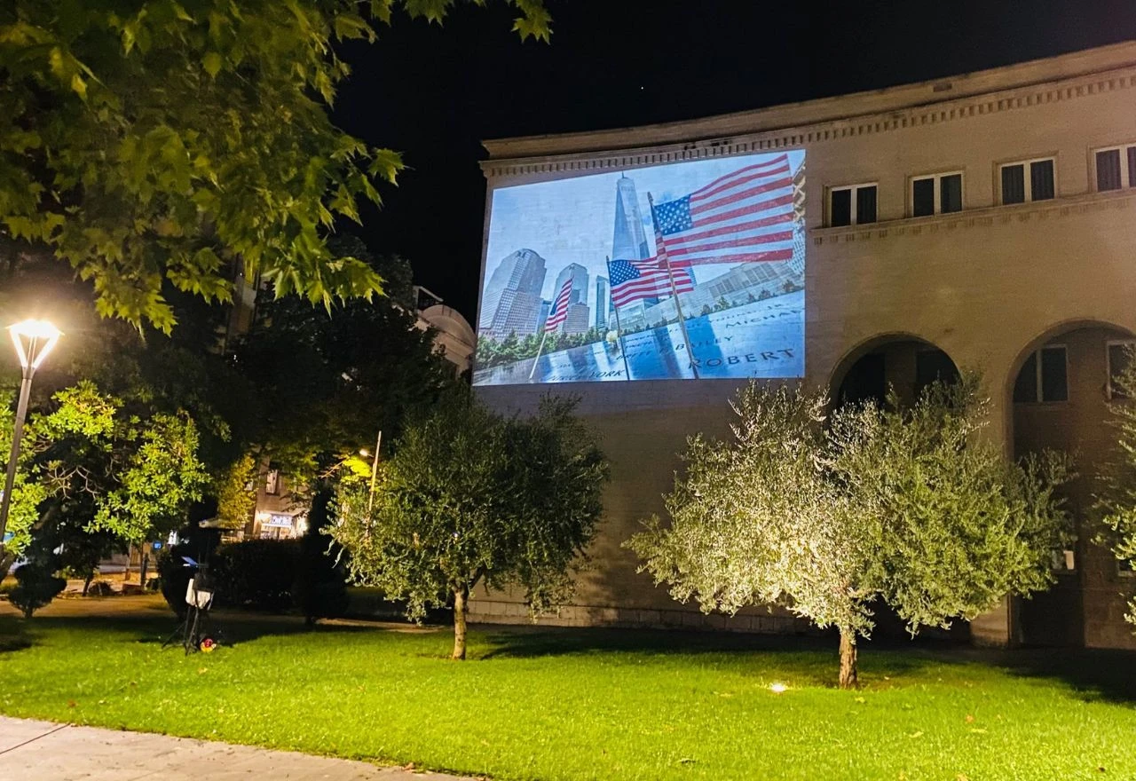 Kosača osvijetljena u čast žrtvama terorističkog napada