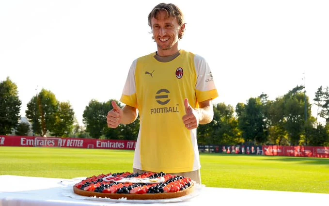 Gospodski: AC Milan čestitao 40. rođendan Luki Modriću
