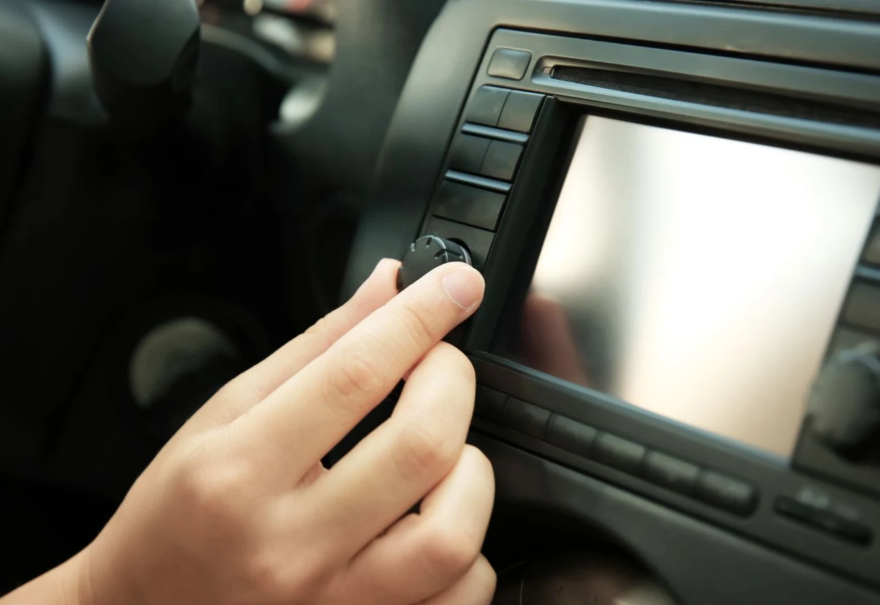 VIDEO | Ovo morate čuti: Čestitka s Radio Posušja koja je nasmijala internet
